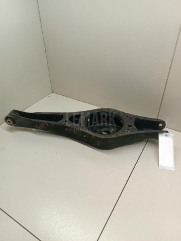 Рычаг задний нижний