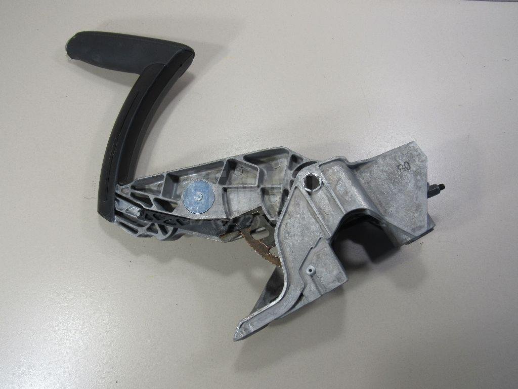 Рычаг стояночного тормоза