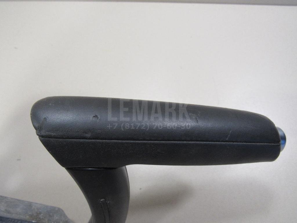 Рычаг стояночного тормоза