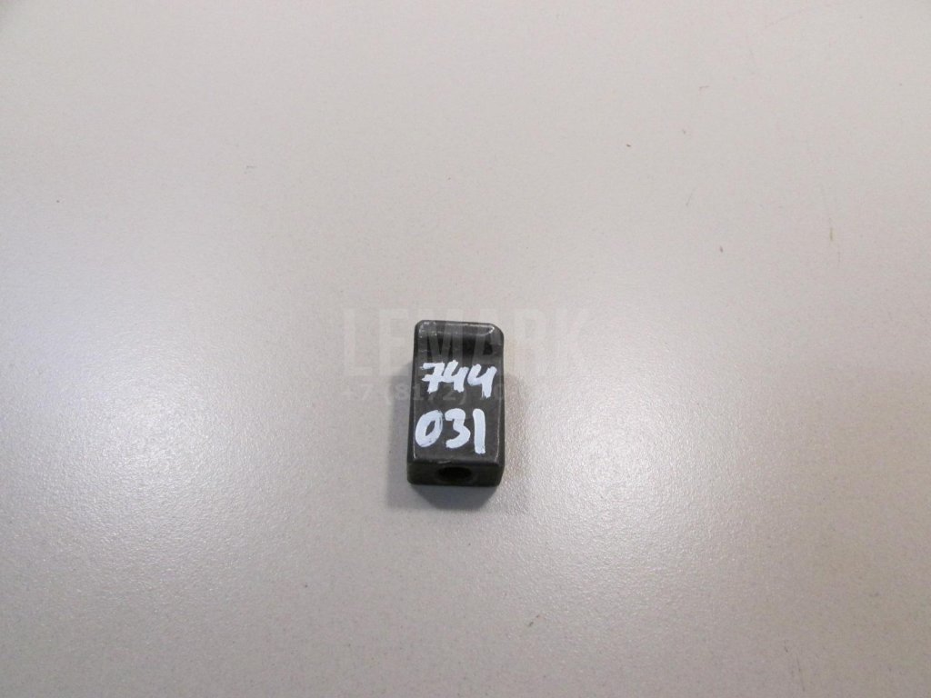 Кронштейн форсунки