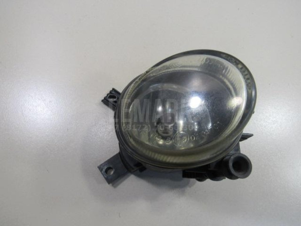 Фара противотуманная правая