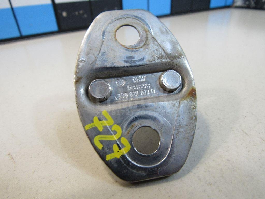 Ответная часть замка двери