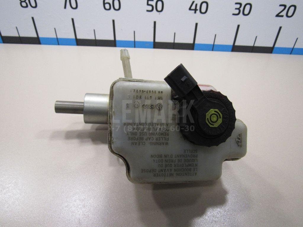 Цилиндр тормозной главный