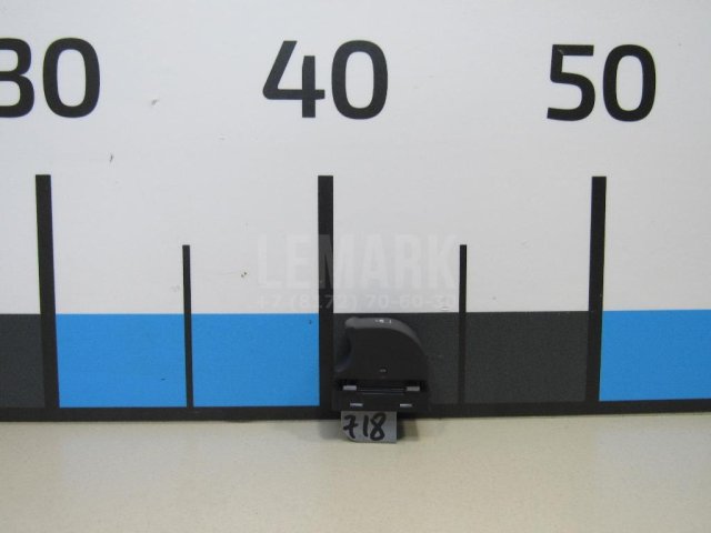 Кнопка стеклоподъемника