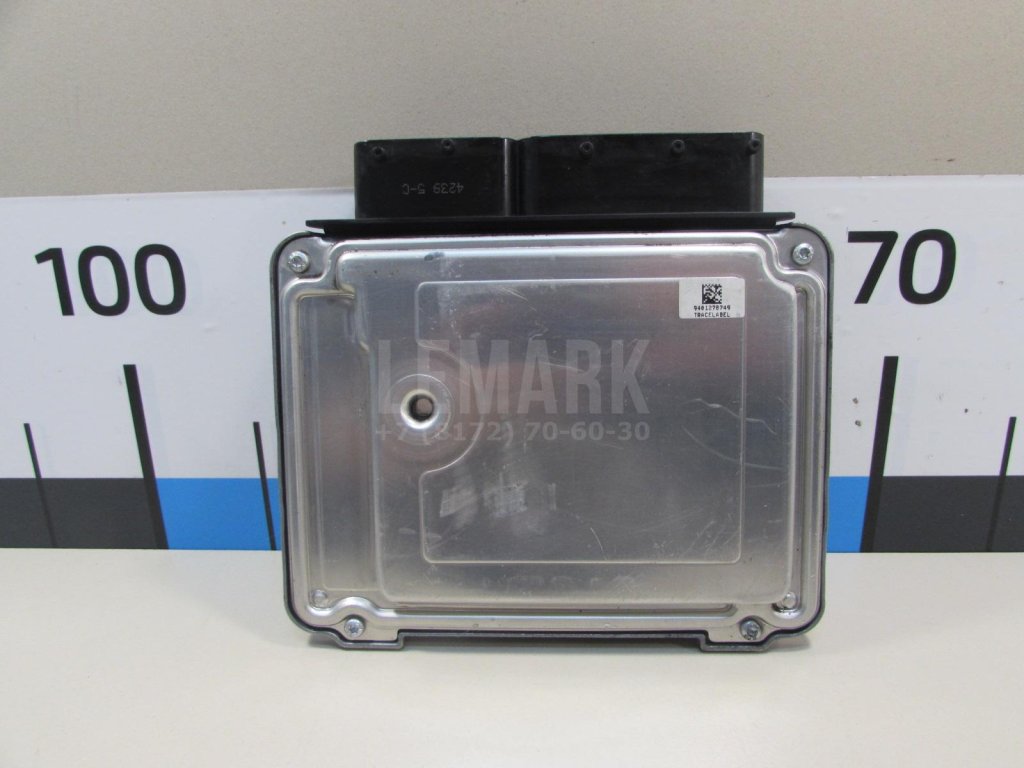 Блок управления двигателем