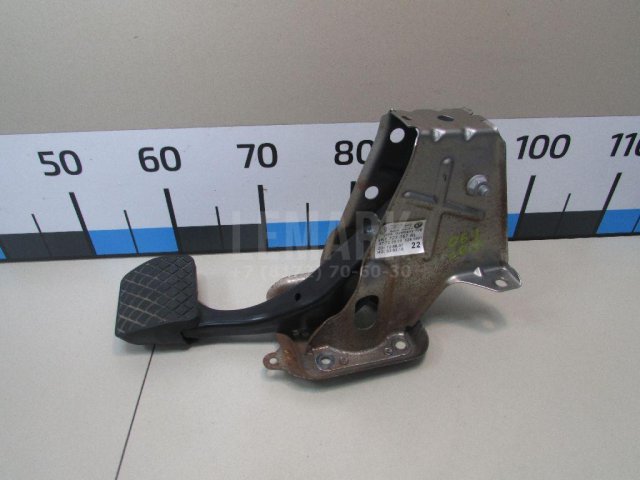 Педаль тормоза