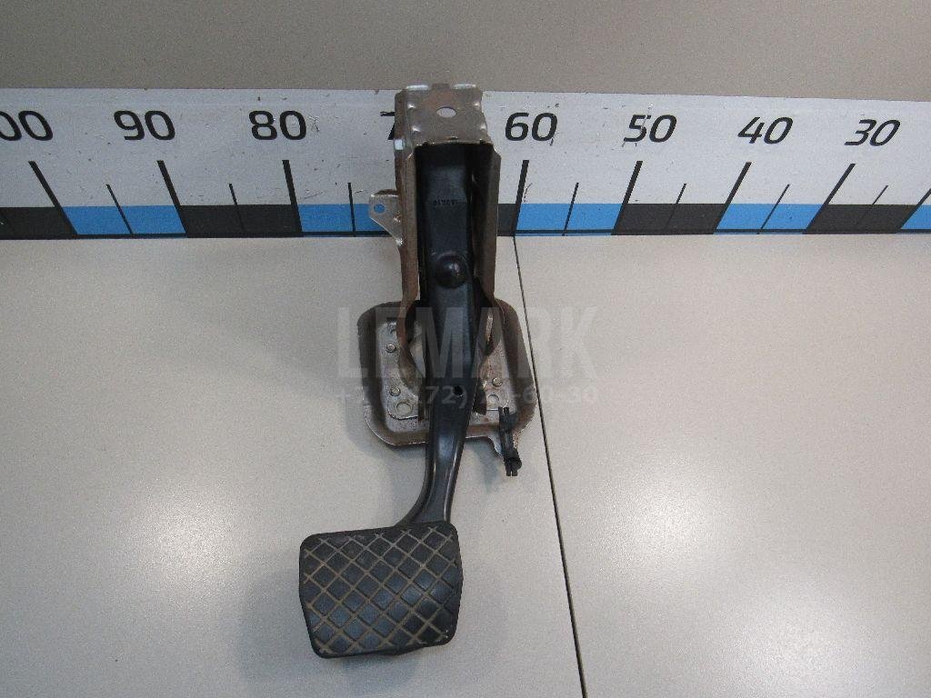 Педаль тормоза