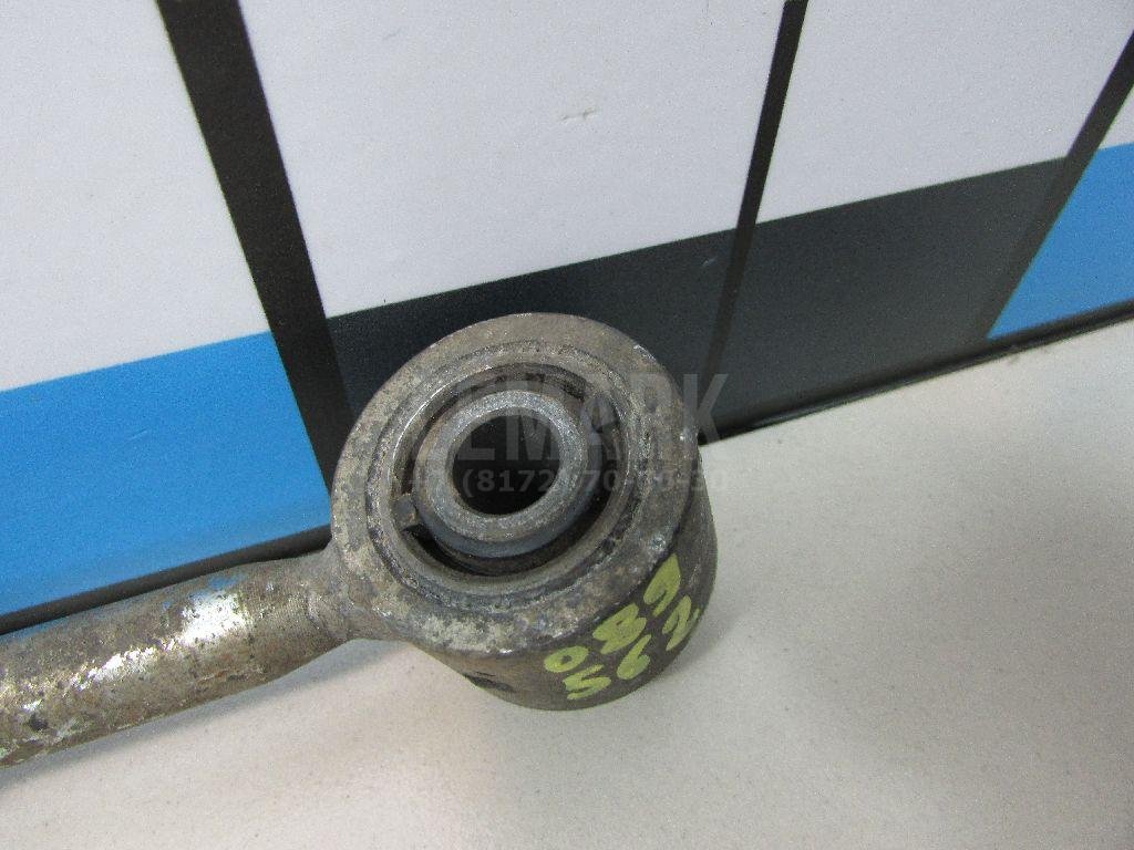 Стойка заднего стабилизатора