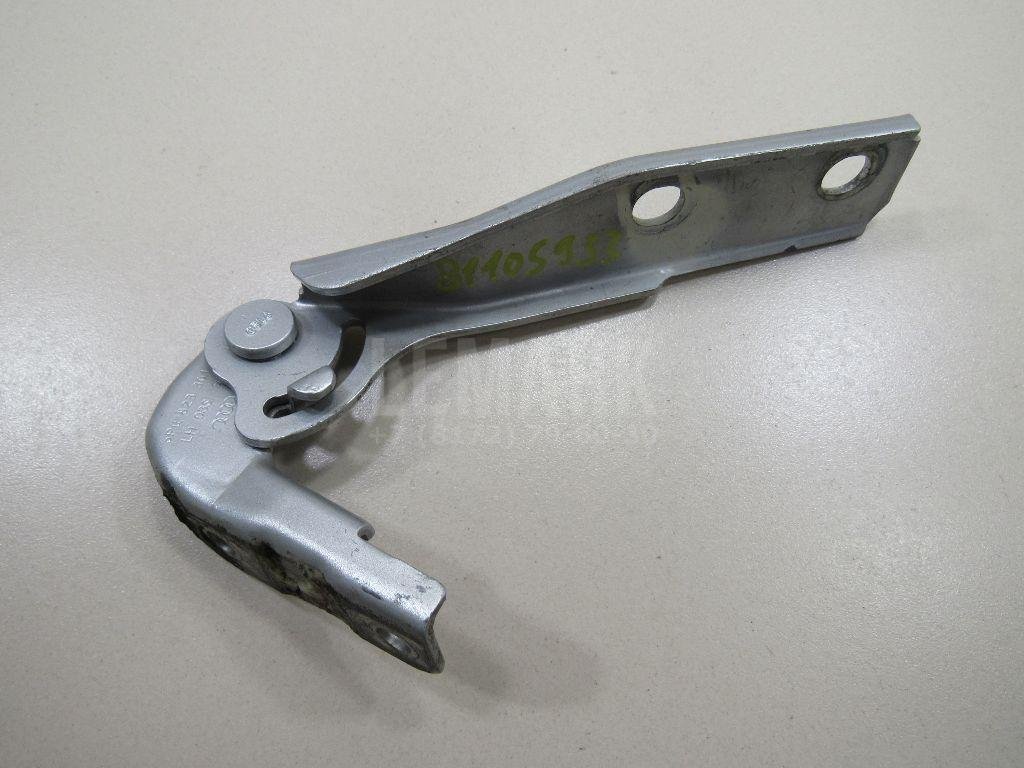 Петля капота левая