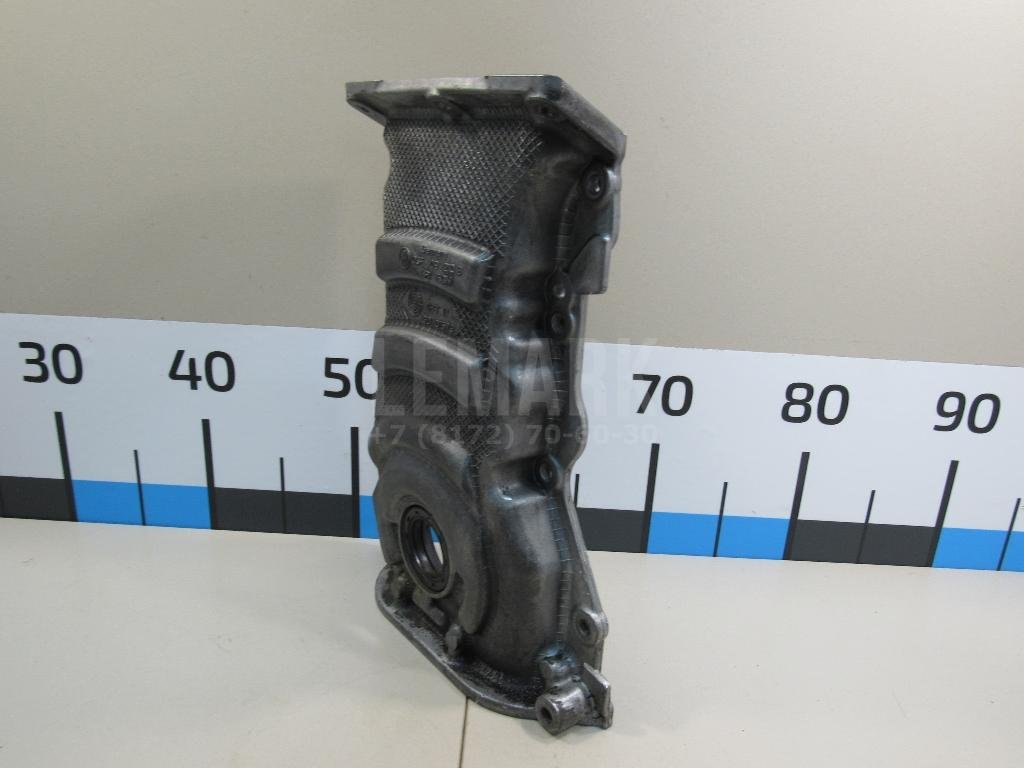 Крышка двигателя передняя