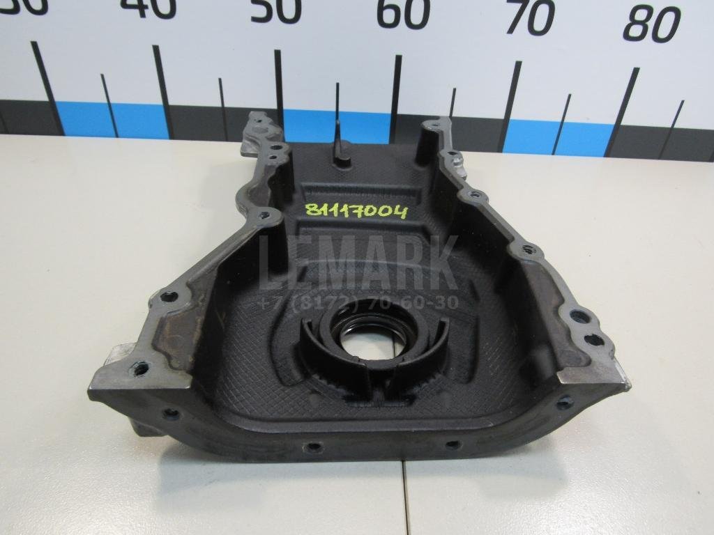 Крышка двигателя передняя