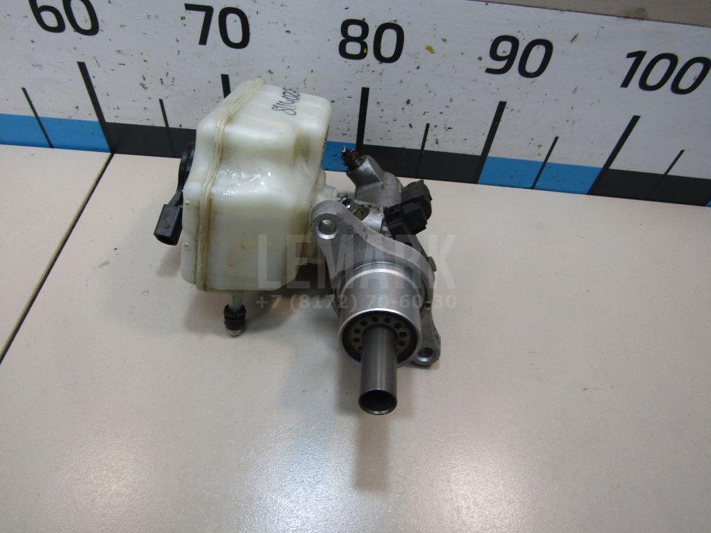 Цилиндр тормозной главный