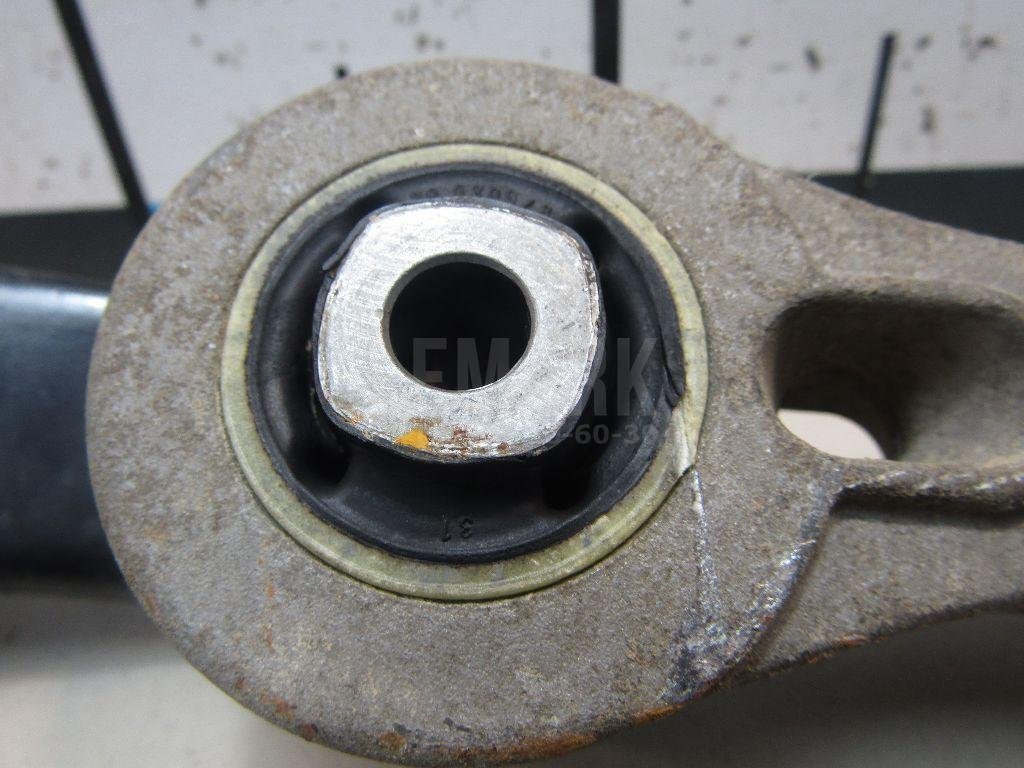 Опора двигателя задняя