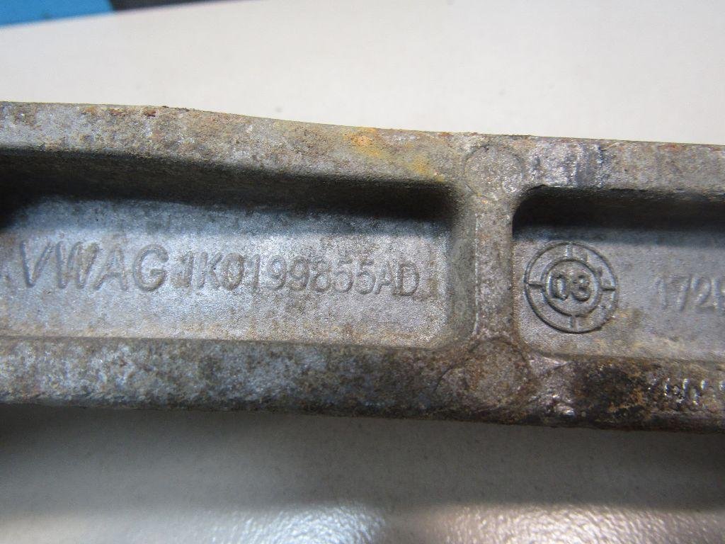 Опора двигателя задняя