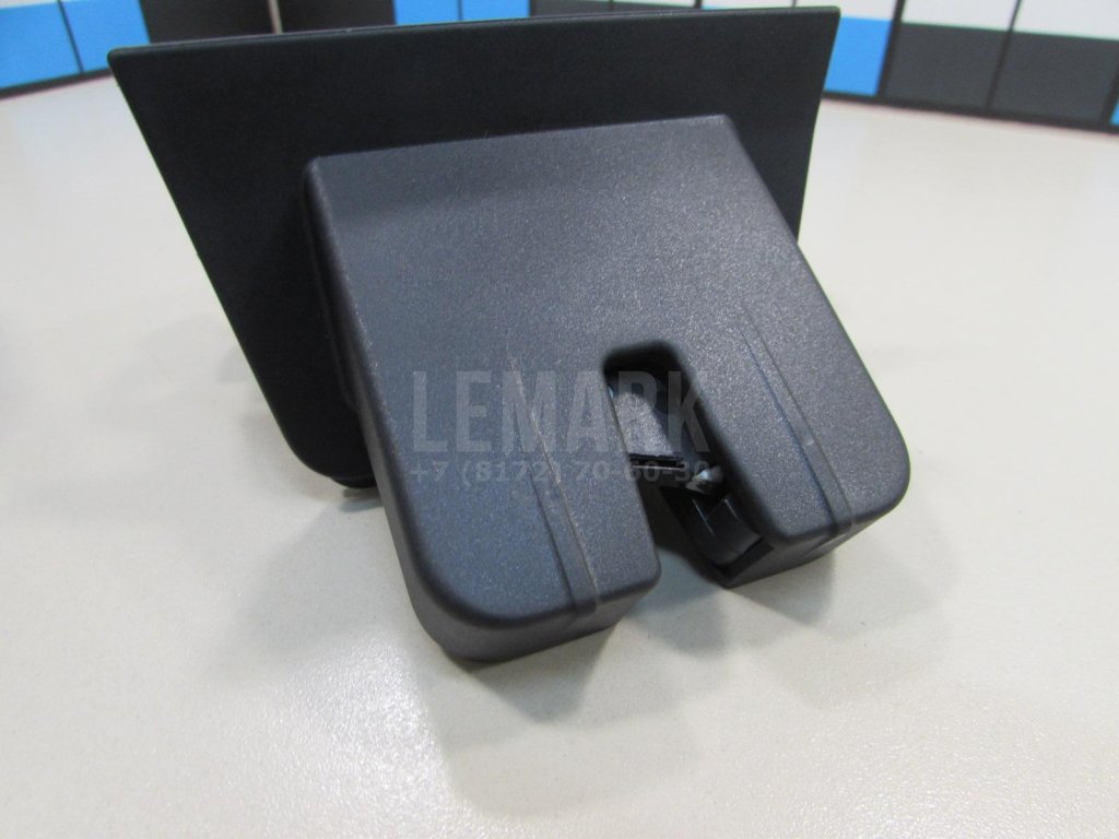 Замок багажника