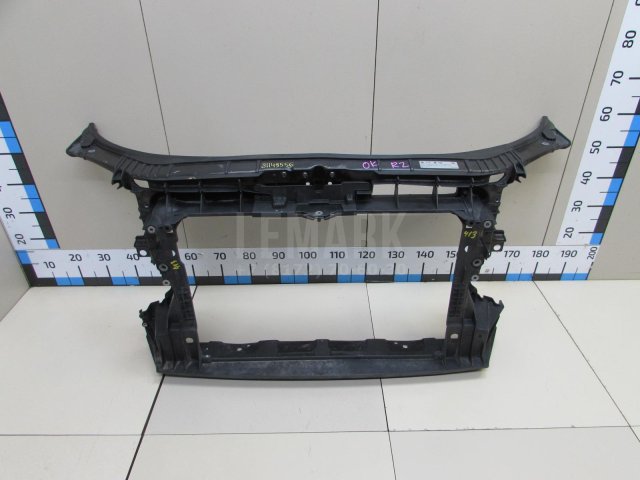 Панель передняя