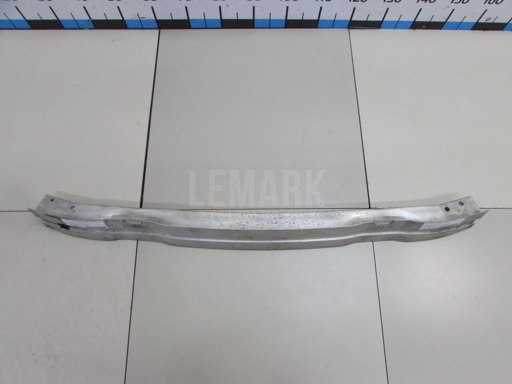 Усилитель переднего бампера