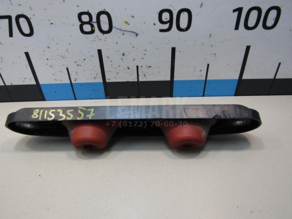 Кронштейн глушителя