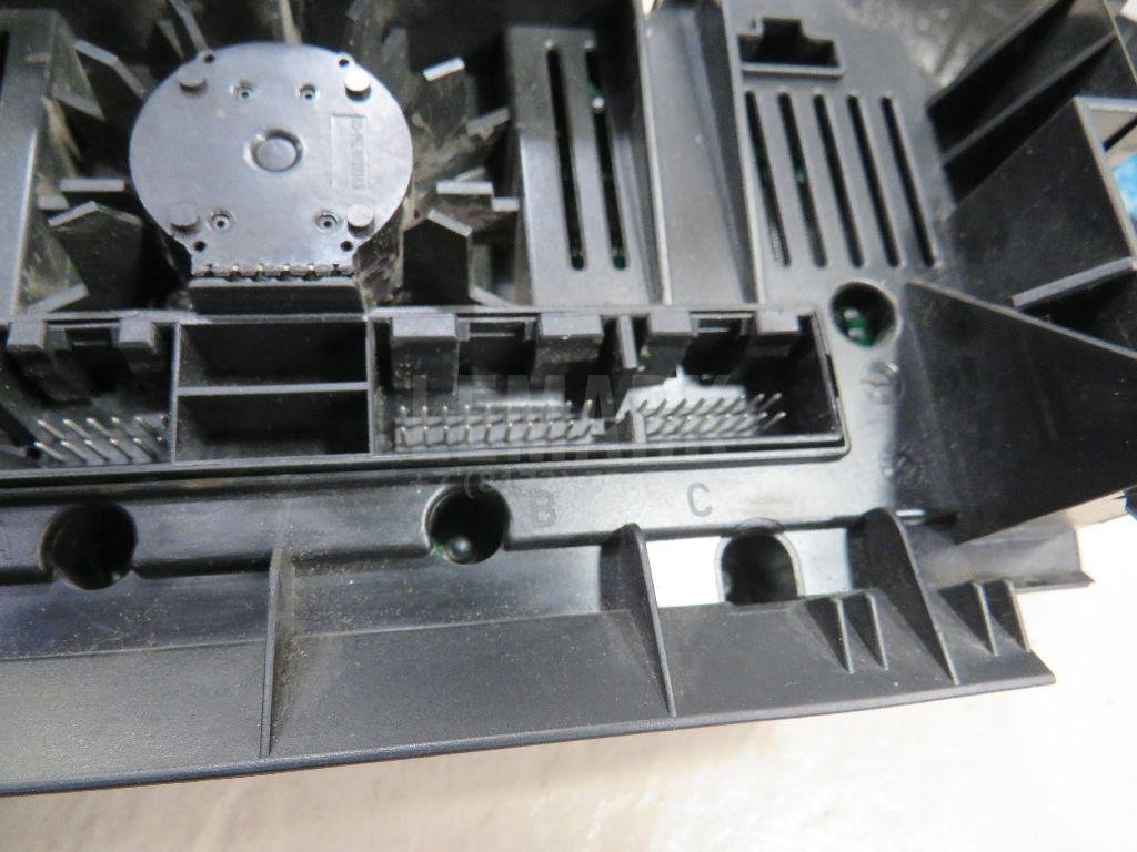 Блок управления климатической установкой