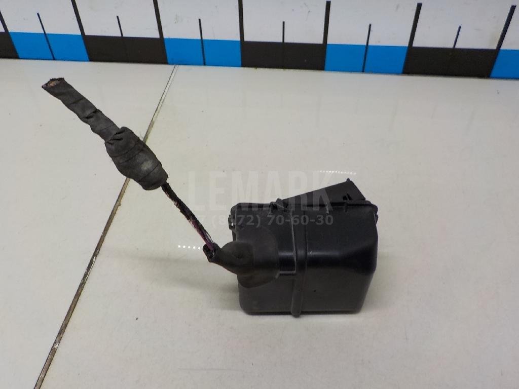 Блок предохранителей для  Audi A3 [8P1] 2003-2013