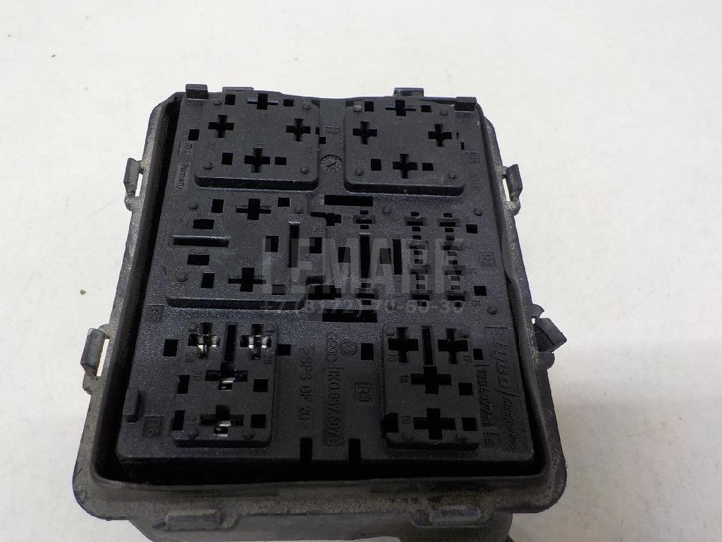 Блок предохранителей для  Audi A3 [8P1] 2003-2013