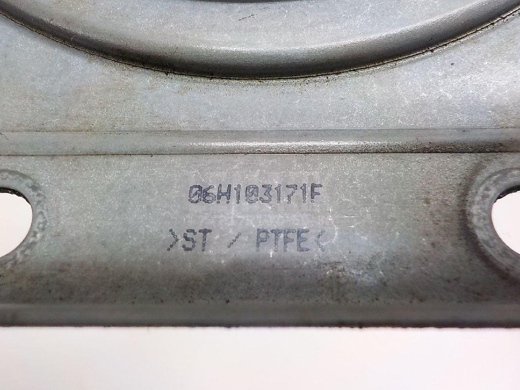 Крышка коленвала задняя