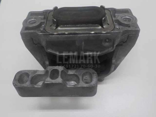 Опора двигателя правая