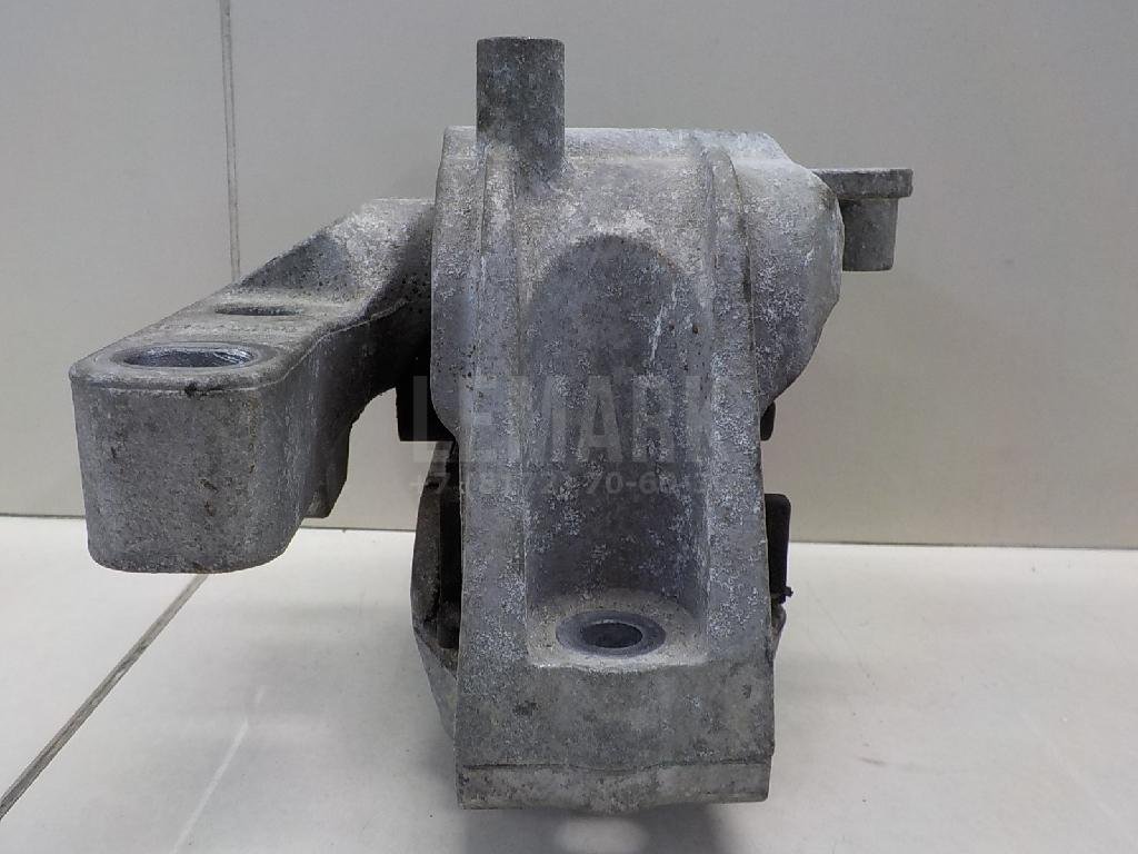 Опора двигателя правая