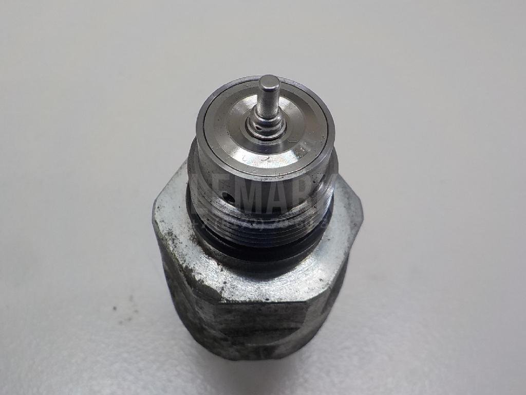 Регулятор давления топлива для  Audi 80/90 [B4] 1991-1995