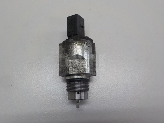 Регулятор давления топлива