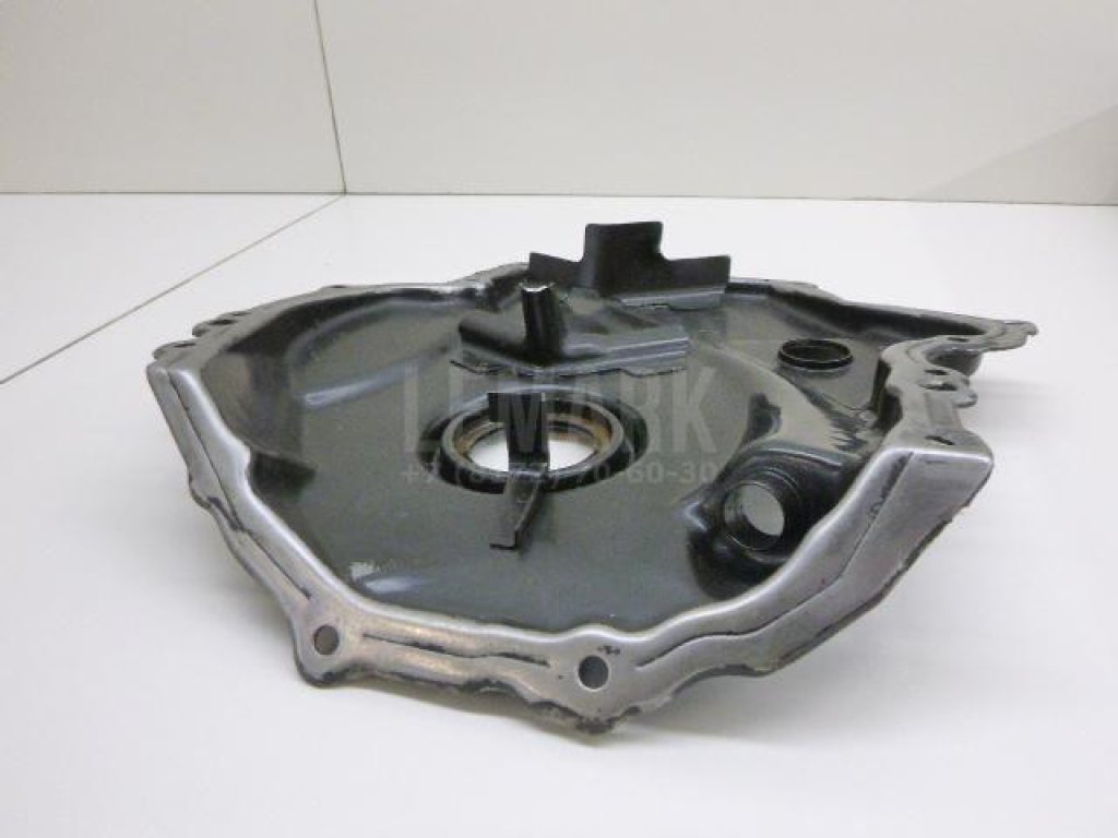 Крышка двигателя передняя