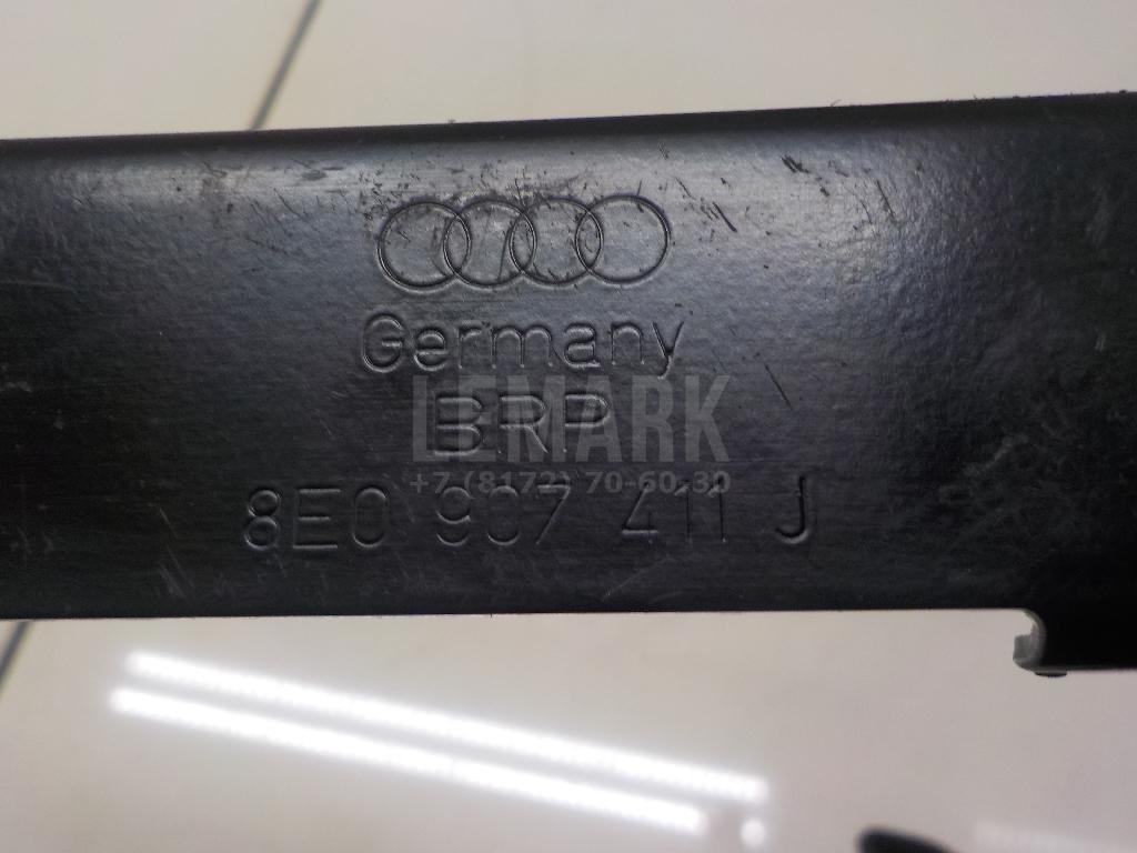 Кронштейн блока управления двигателем