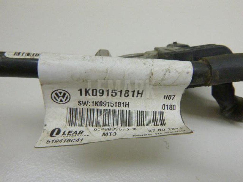 Клемма аккумулятора минус