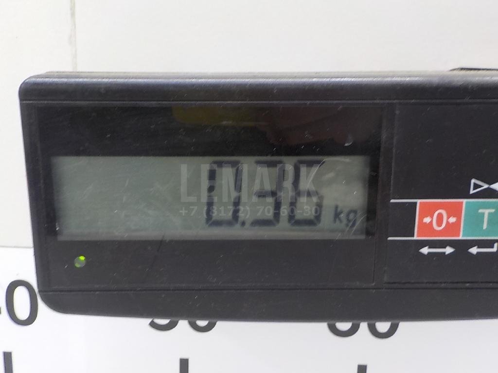 Крючок капота