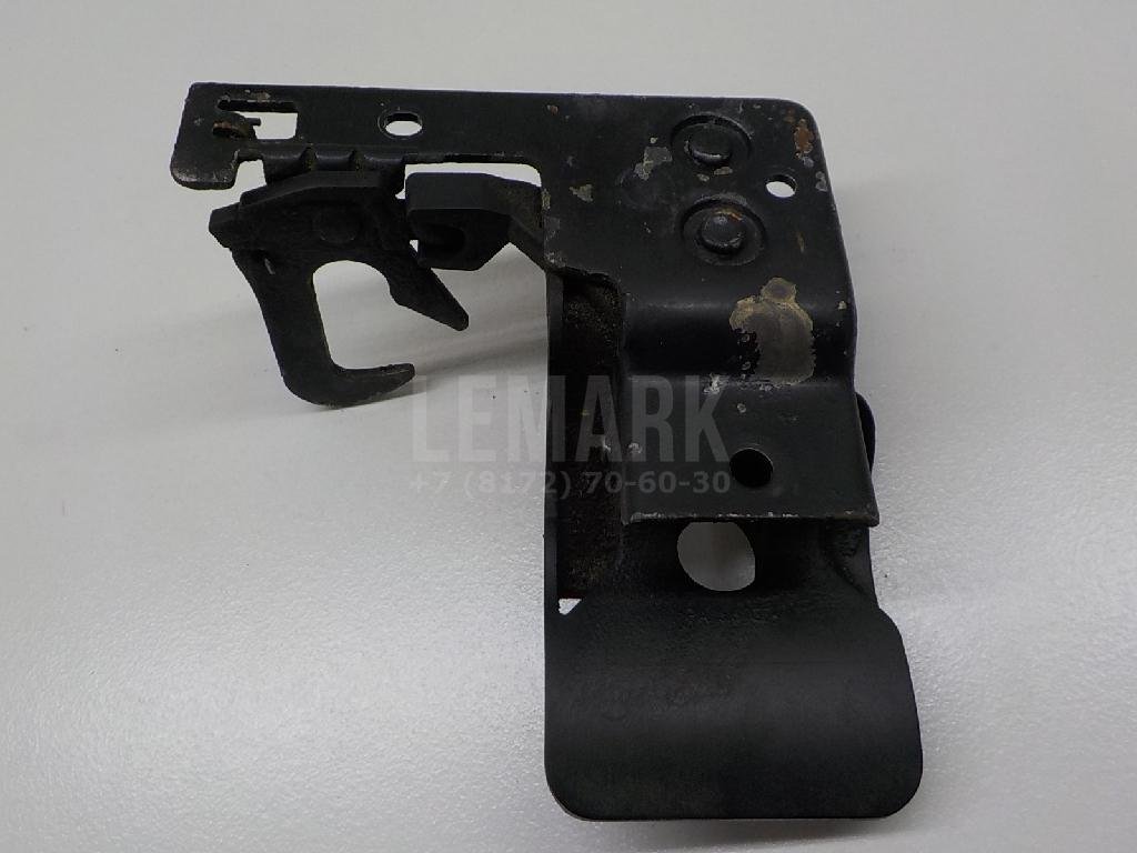 Крючок капота