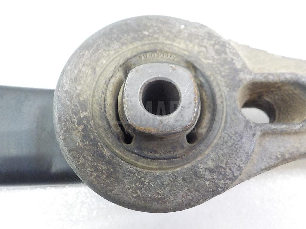 Опора двигателя задняя