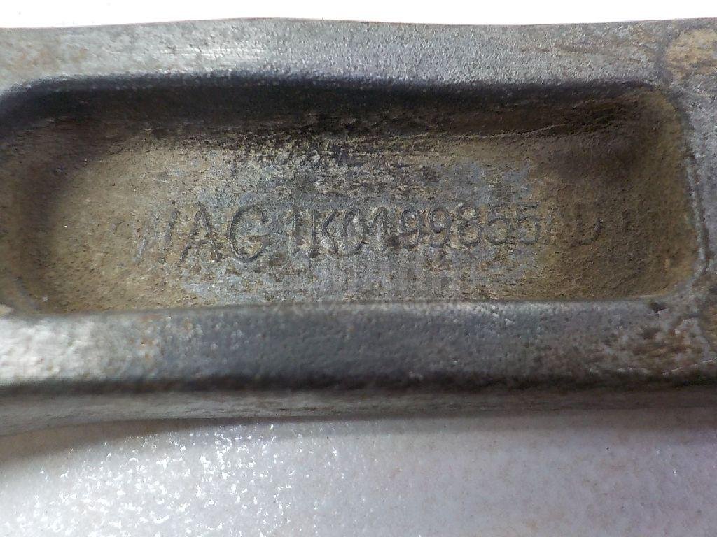 Опора двигателя задняя