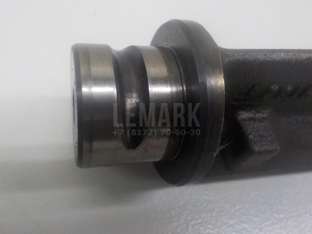 Вал балансирный