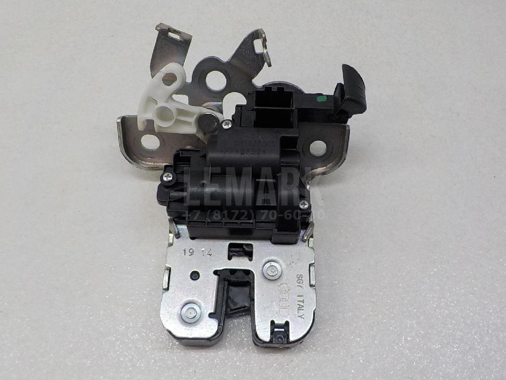 Замок багажника