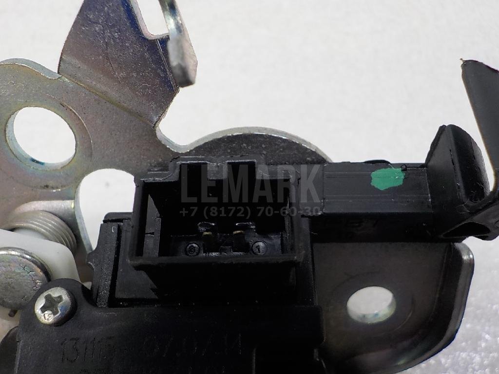 Замок багажника