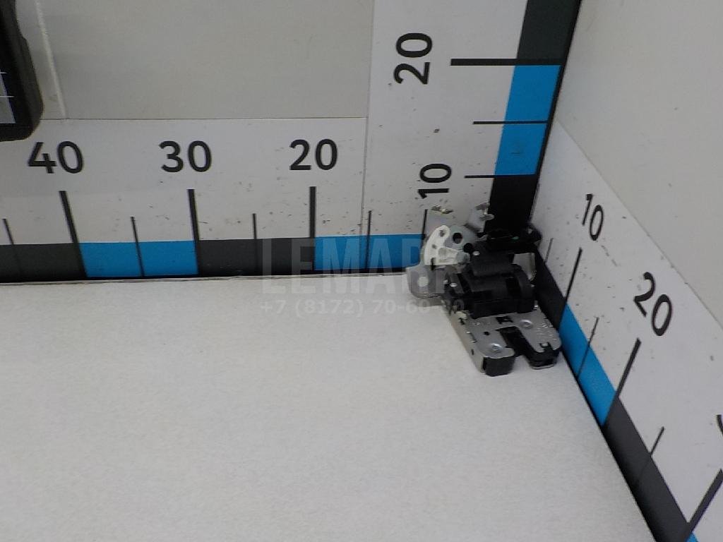 Замок багажника