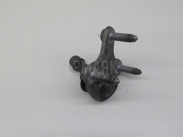 Опора шаровая правая передней подвески