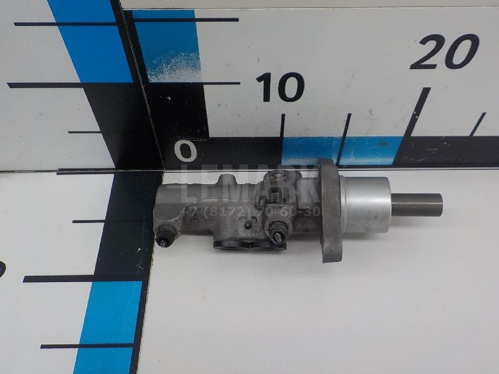 Цилиндр тормозной главный