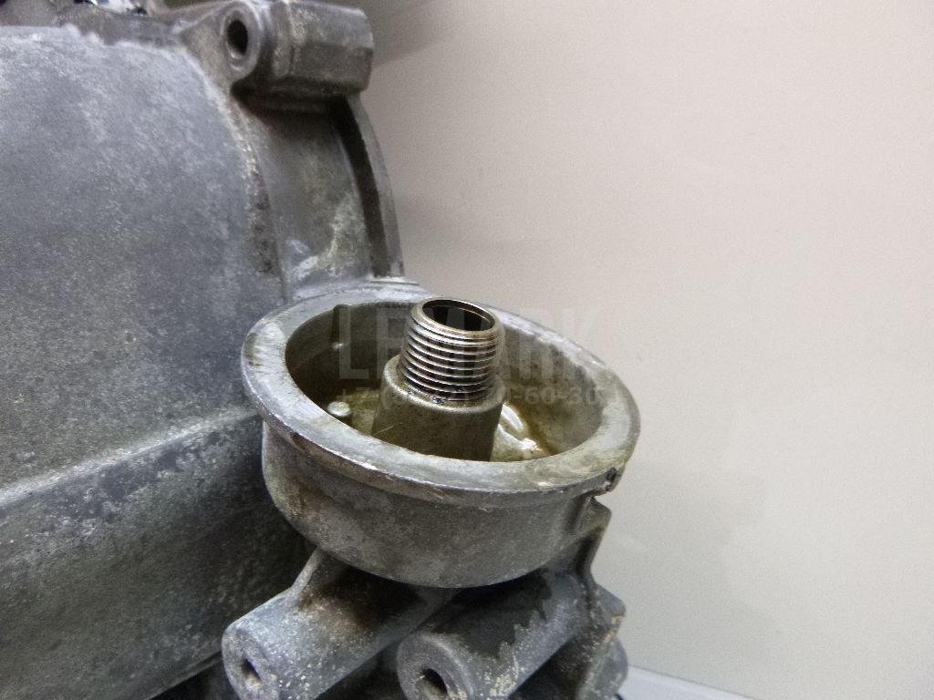 Крышка двигателя передняя