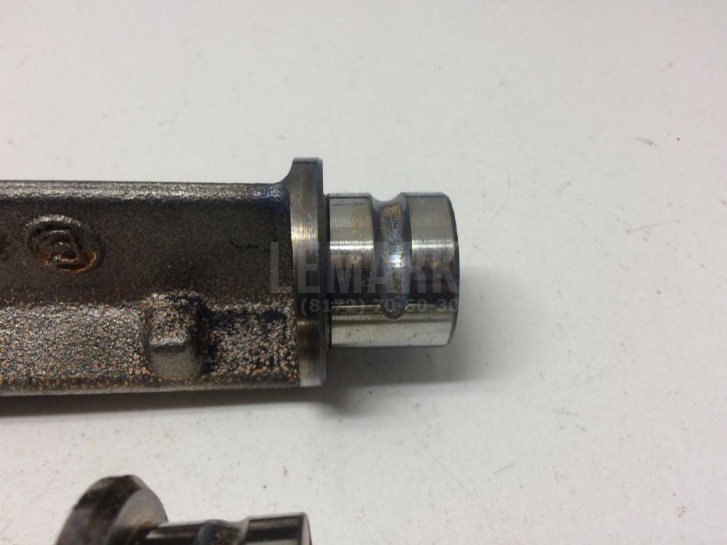 Вал балансирный