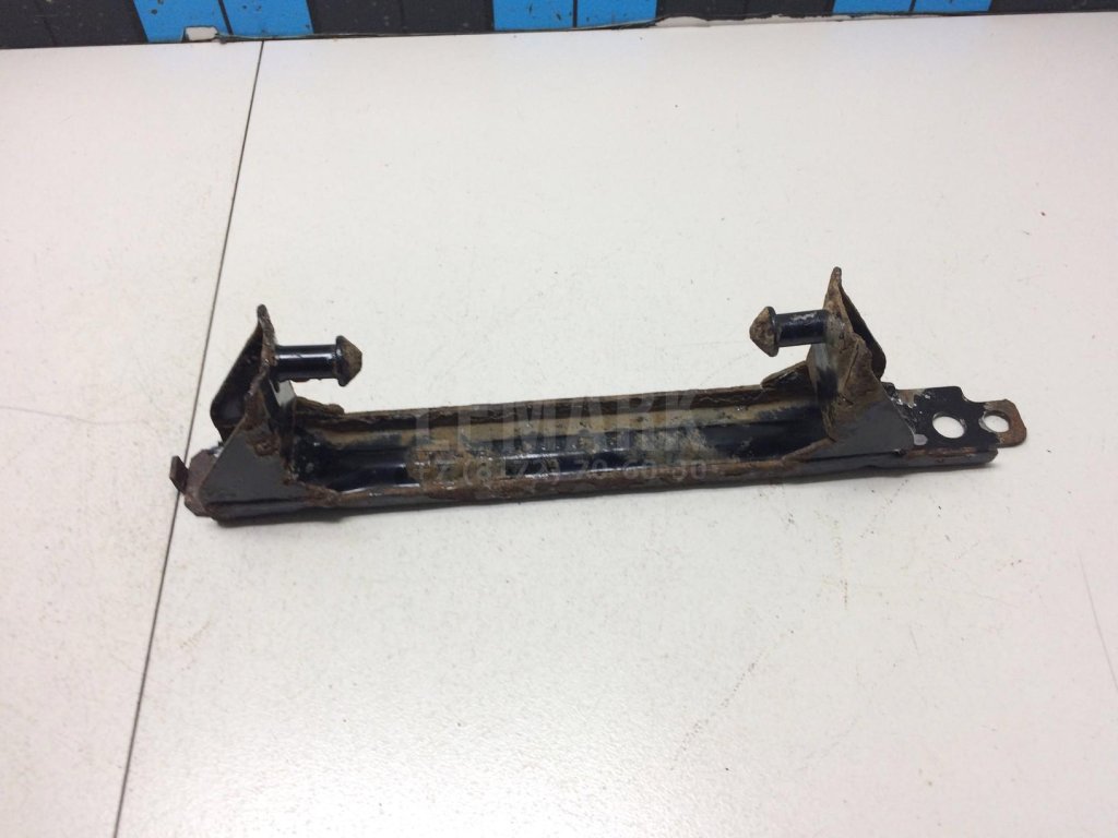 Кронштейн глушителя