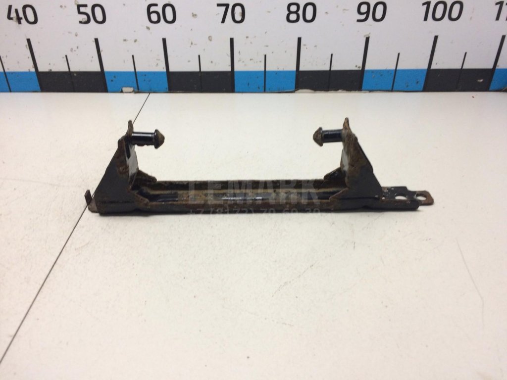 Кронштейн глушителя