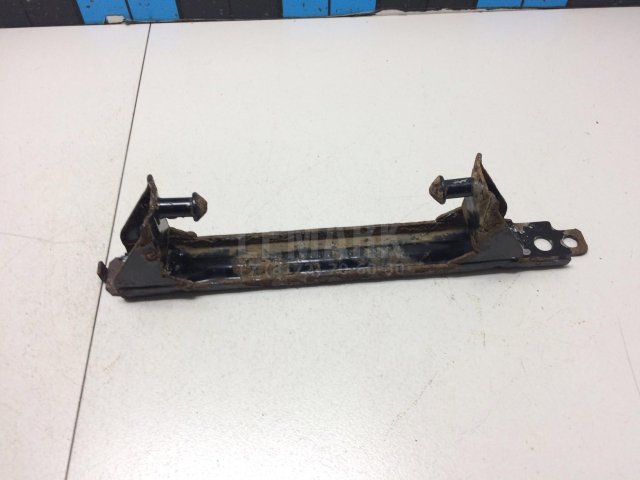 Кронштейн глушителя