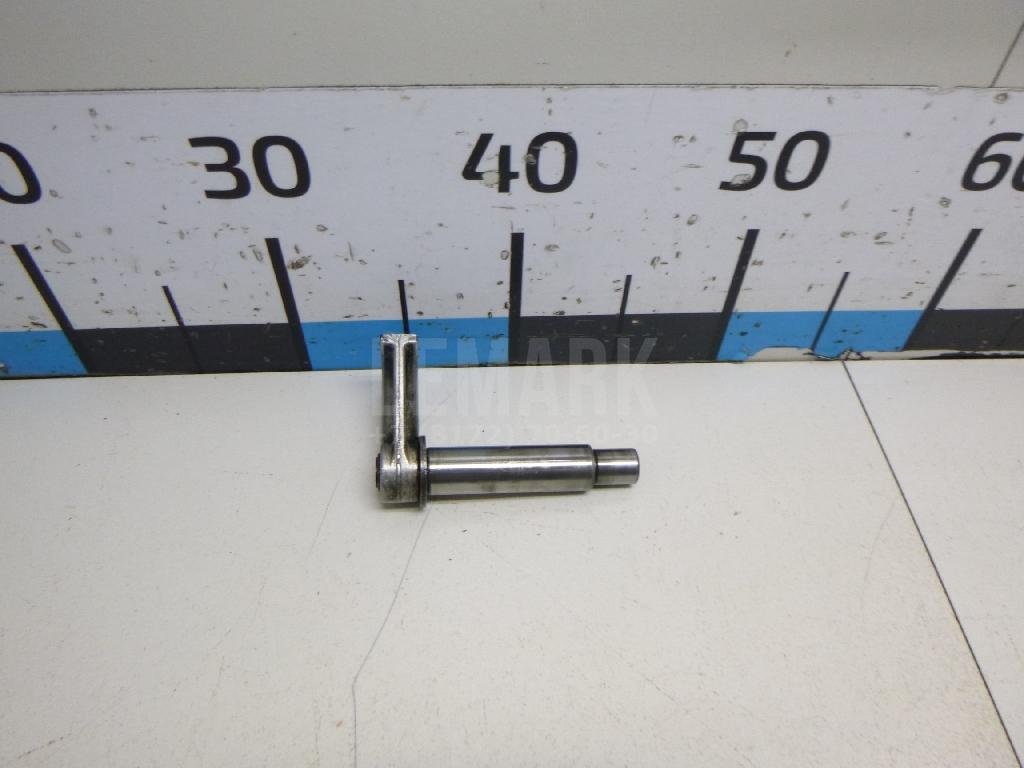 Ось шестерни задней передачи