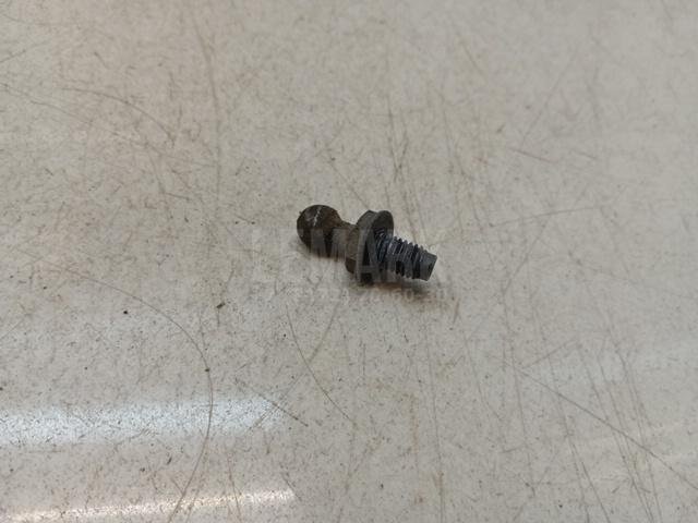 Крепеж газового упора